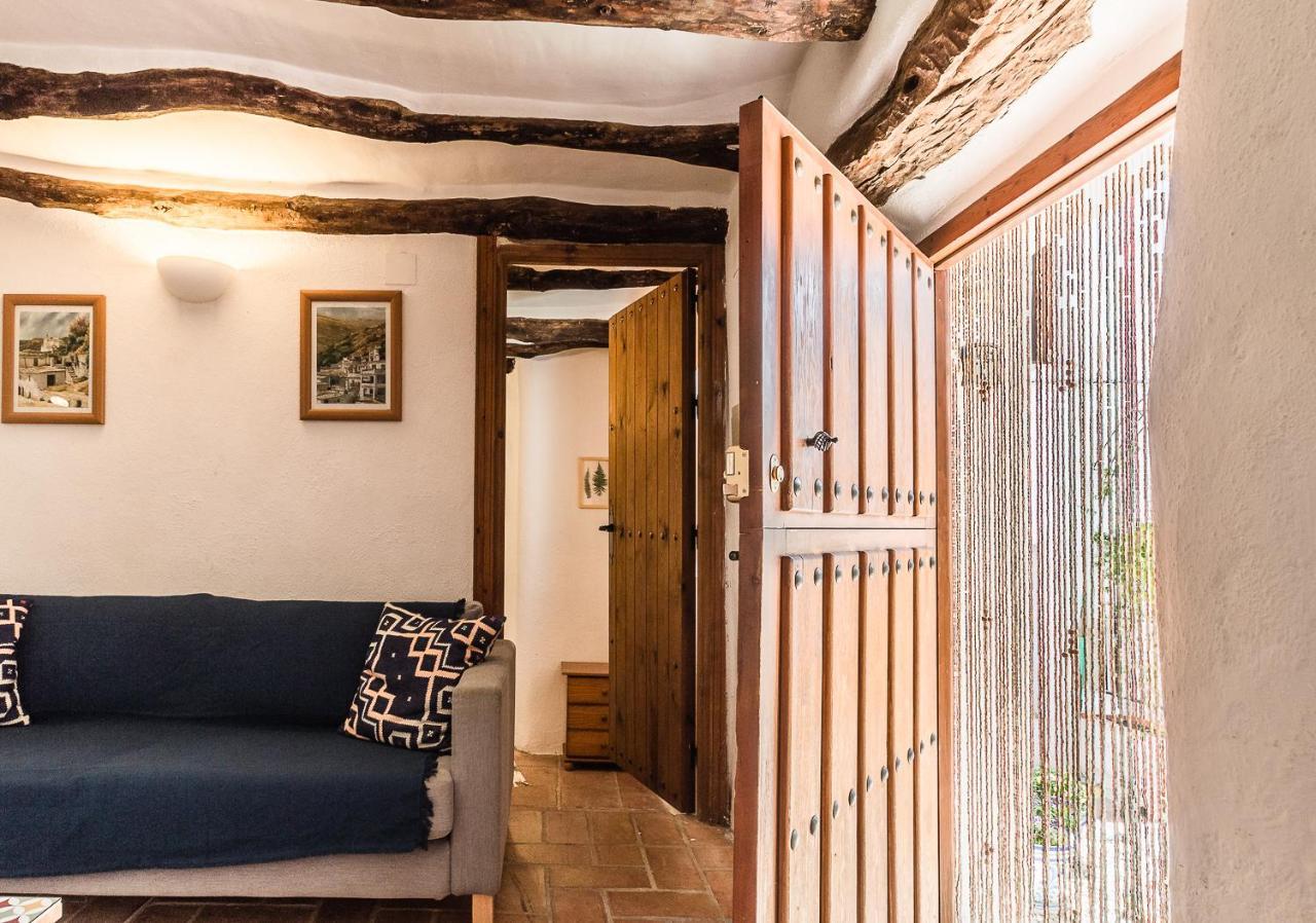 Casa Mundo - 16Th Century Traditional White Village House With Pool Pinos del Valle Dış mekan fotoğraf